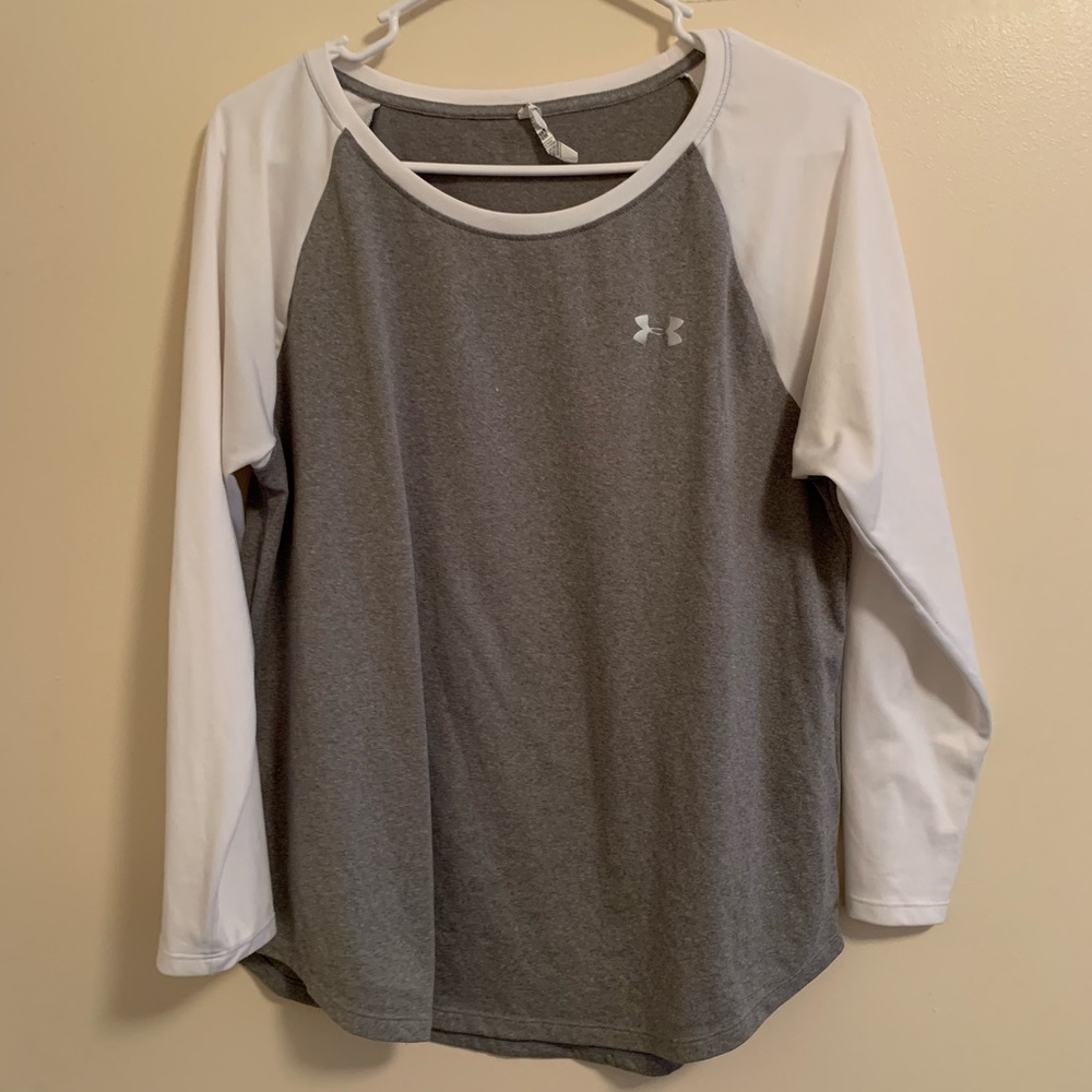 Under armour shirts! BUNDLE!